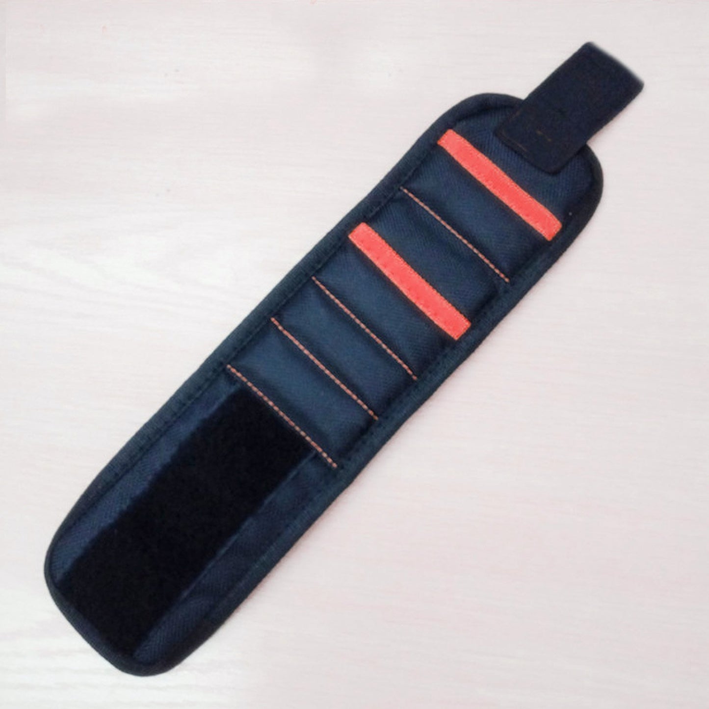 🔥Hot Sale⚡ Magnetic Wrist Tool Holder | Free Up Your Hands & Cut Project Time